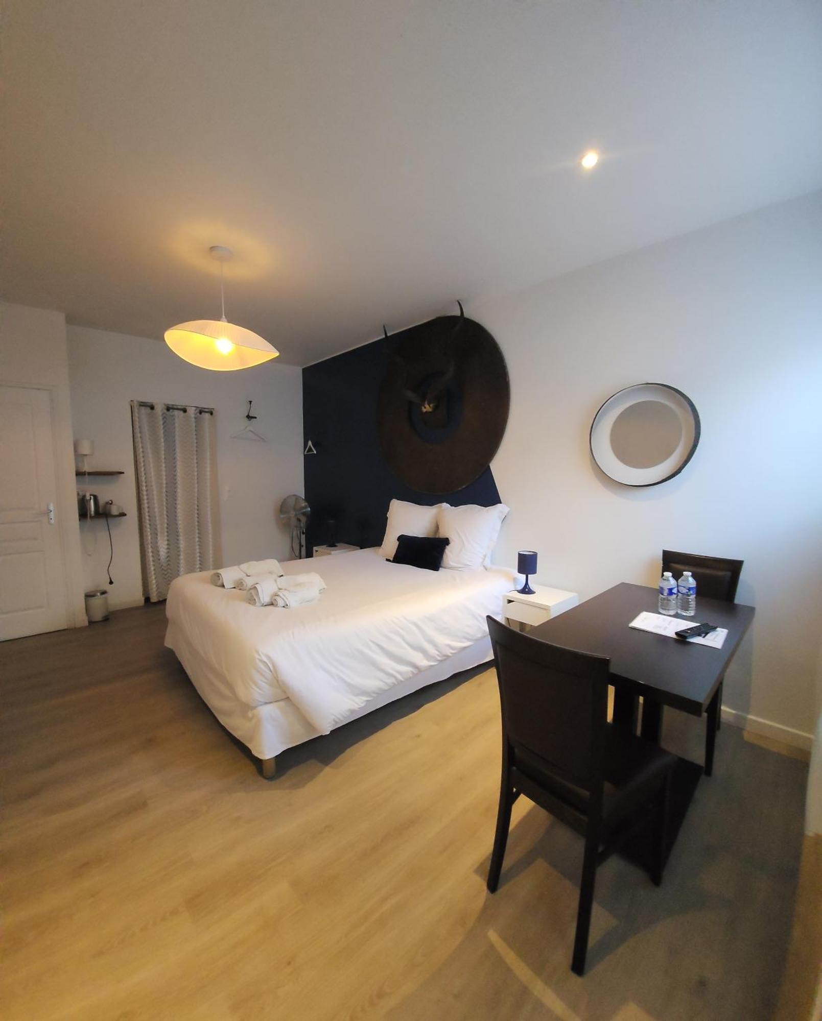 Chambres Privees Hyper-Centre Epernay Lit 160X200Cm Buitenkant foto