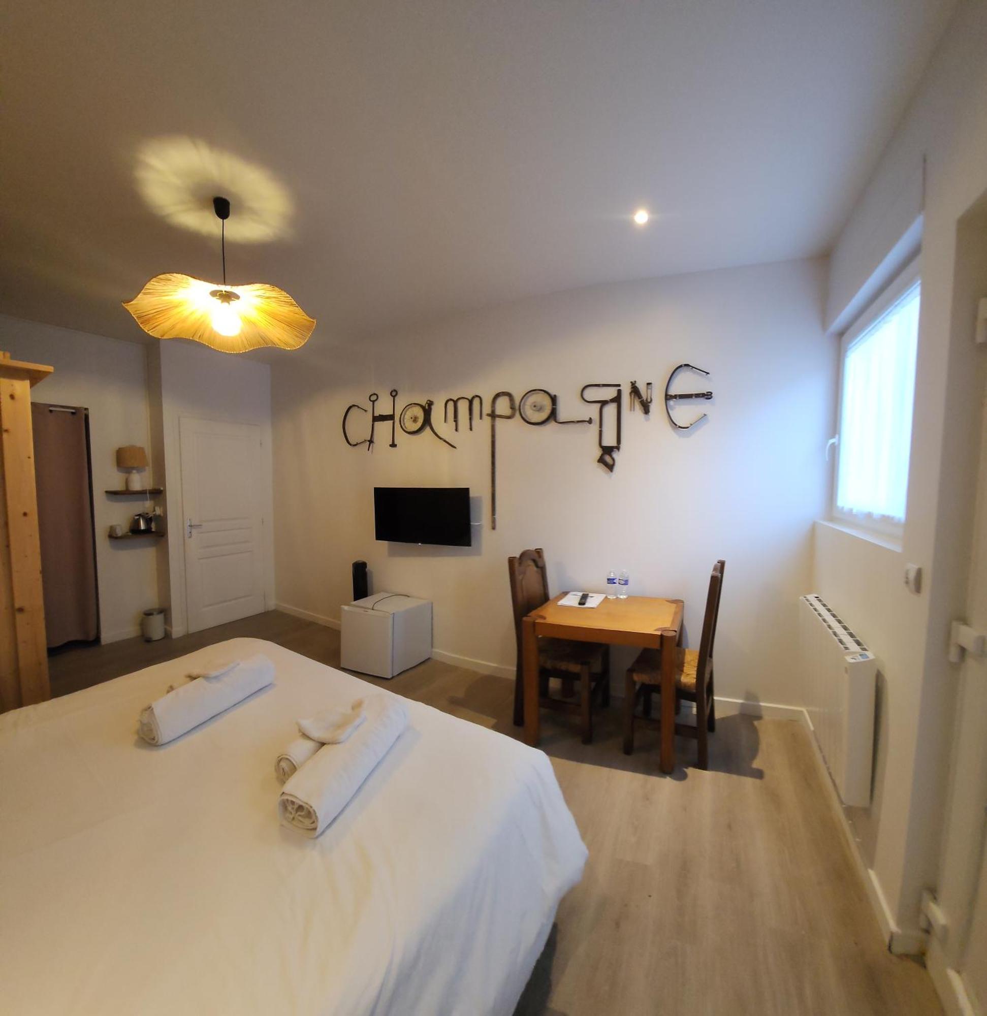 Chambres Privees Hyper-Centre Epernay Lit 160X200Cm Buitenkant foto